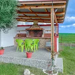 Apartament Maraki's House